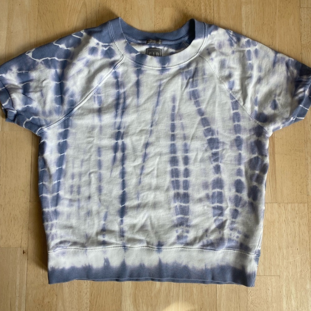 GAP Blue and White Tie-Dye Sweatshirt